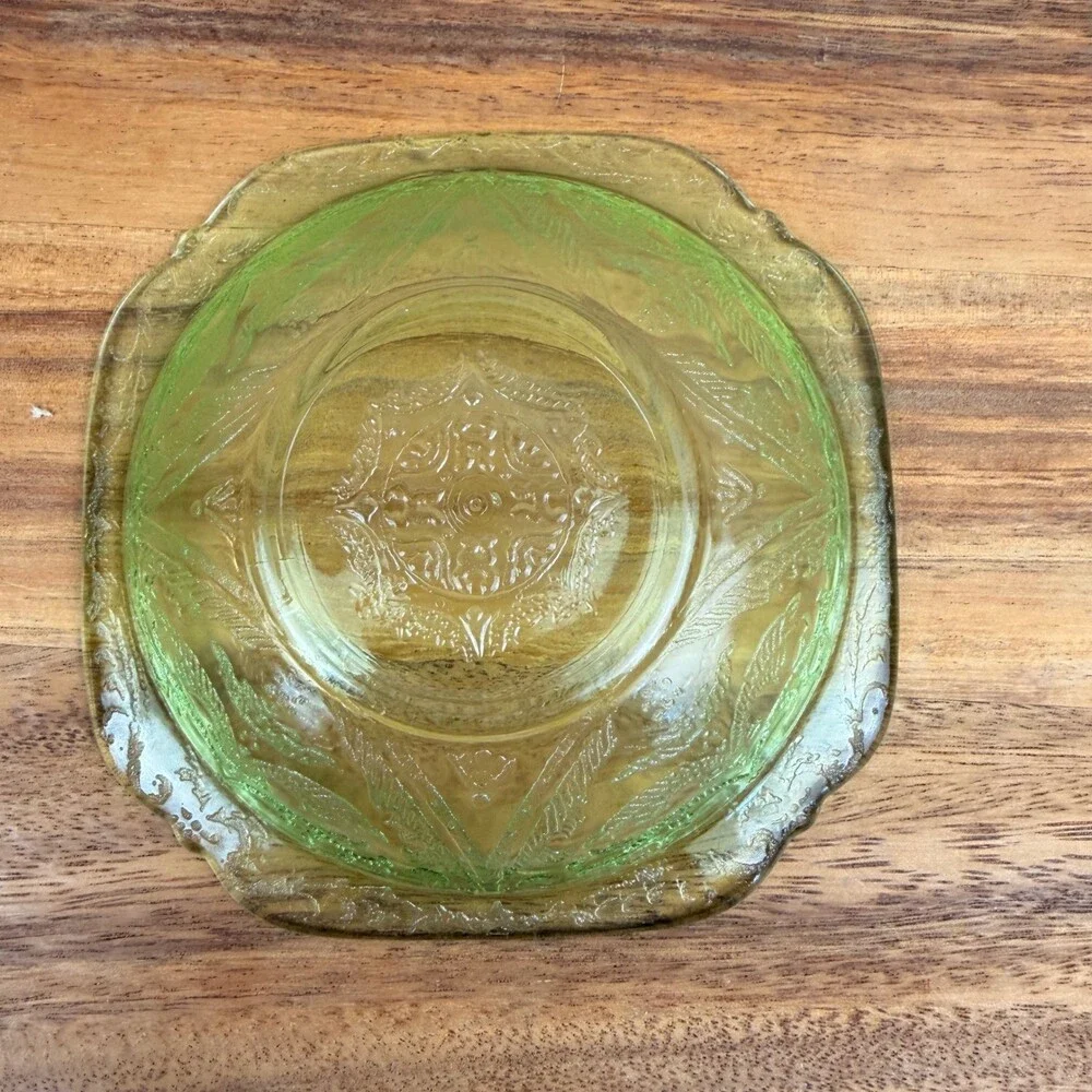 Federal Glass Madrid Uranium 5.5